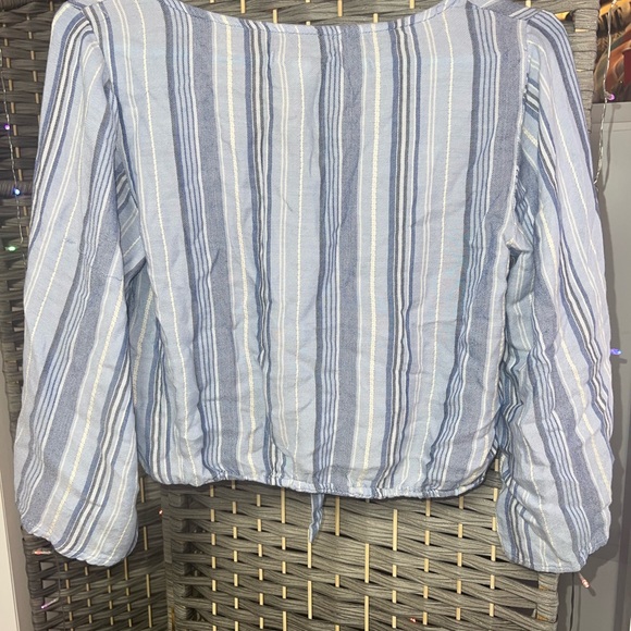 American Eagle Outfitters Light Blue Striped Tie-Front Blouse - Picture 2 of 3